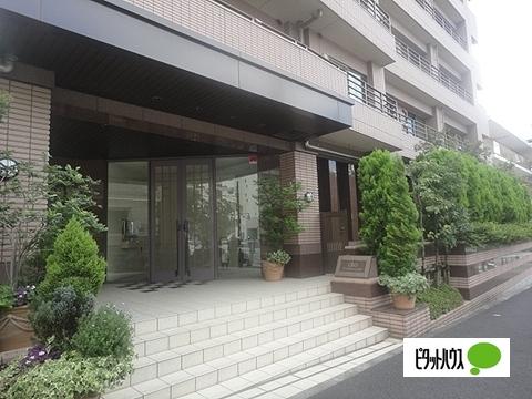 クリオ新宿戸山壱番館 エントランス