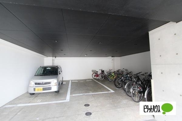 名古屋市瑞穂区大喜新町マンション 駐車場