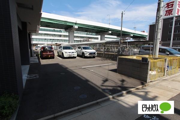 名古屋市瑞穂区塩入町マンション 駐車場