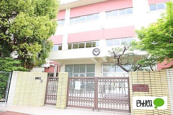 名古屋市立瑞穂小学校：686m