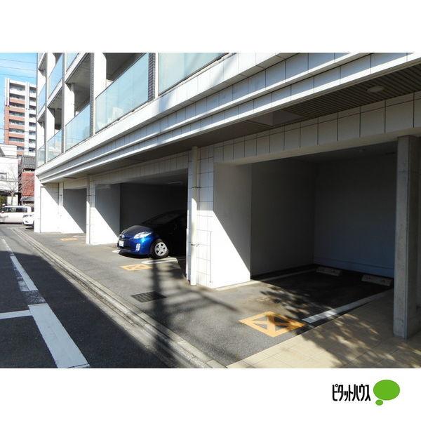 名古屋市瑞穂区駒場町マンション 駐車場