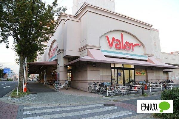 バロー野並店：417m