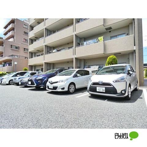 Hill Palace IKAI 駐車場