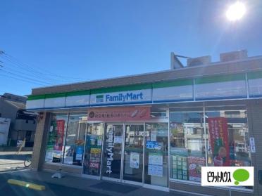 ファミリーマート瑞穂弥富通四丁目店：88m