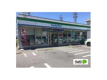 ファミリーマート笠寺駅前店：285m