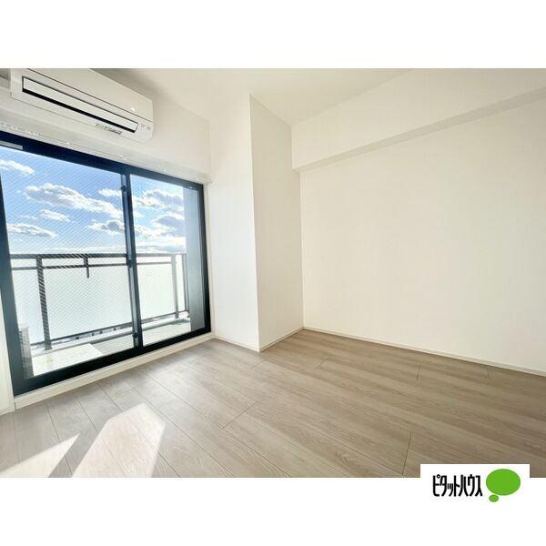 S-RESIDENCE堀田North リビング