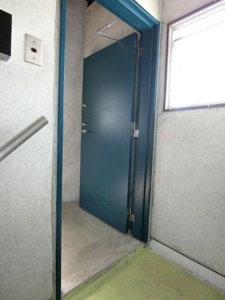 プラスワンビル（301） 室内