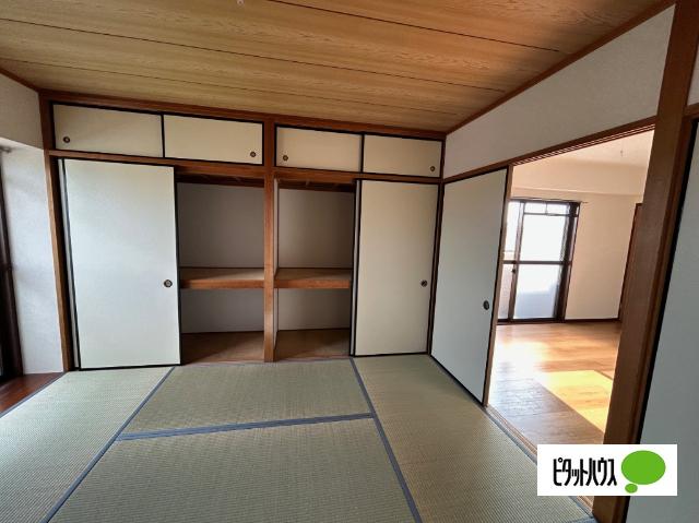 グランデール鶴田（301） 収納