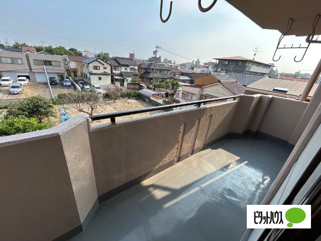 グランデール鶴田（301） バルコニー