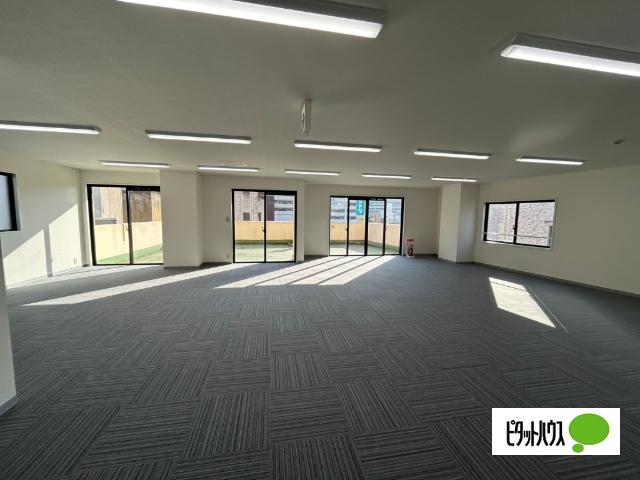 ロフティーあらたま（5F） 室内