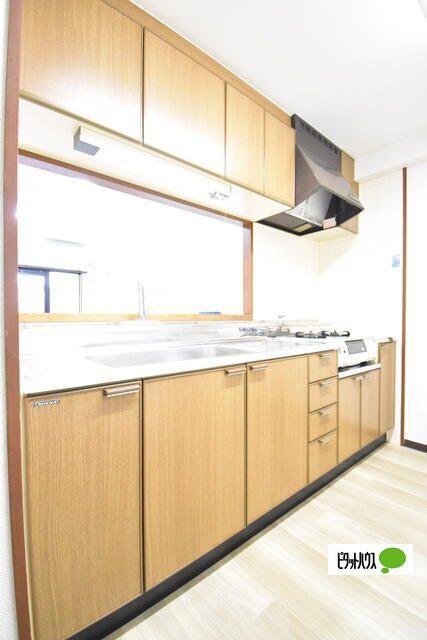 名古屋市昭和区西畑町マンション キッチン