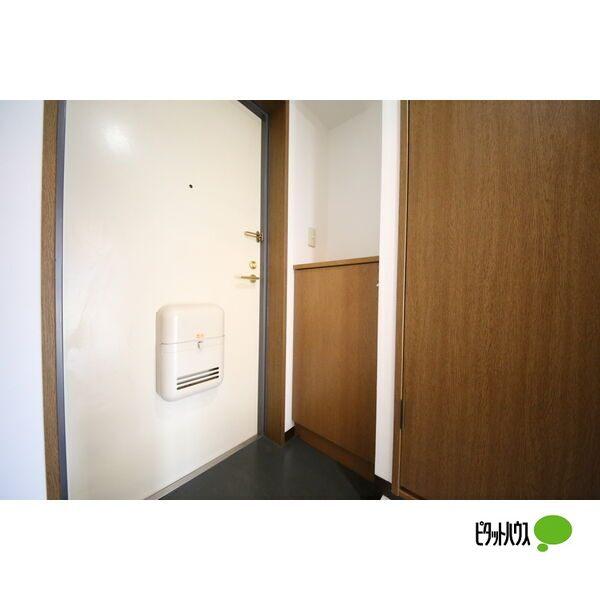 名古屋市瑞穂区洲山町マンション 玄関