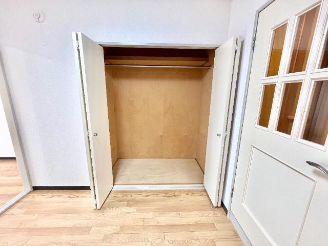 風のささやき 部屋画像