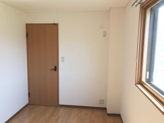 スクエア緑 部屋画像