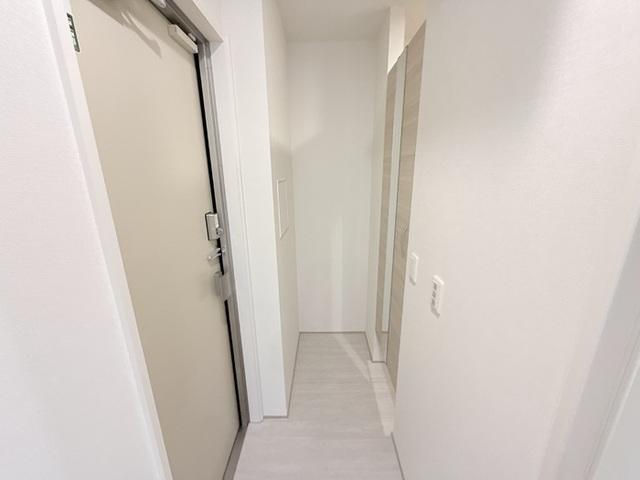 セレスティア苗代（302） 玄関