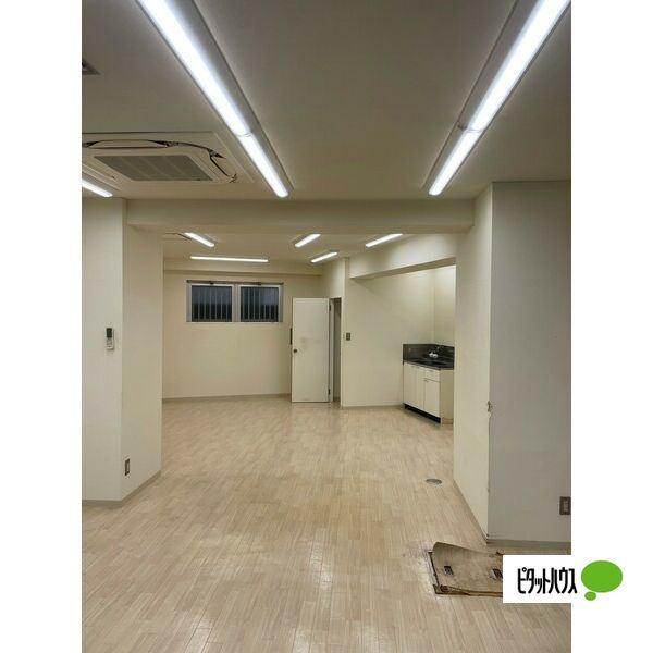 第2メゾン樹海（1F店舗） 室内