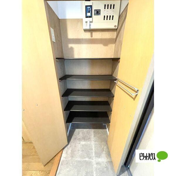 名古屋市天白区中砂町マンション 玄関