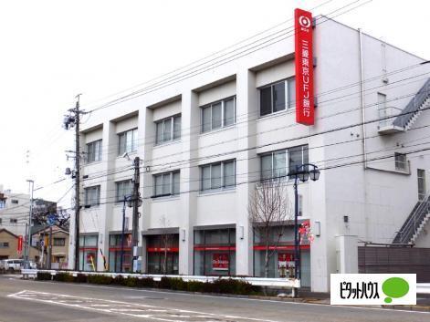 三菱UFJ銀行滝子支店：637m