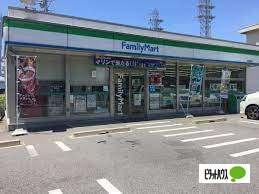 ファミリーマート笠寺駅前店：285m