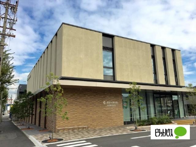 蒲郡信用金庫名古屋南支店：851m
