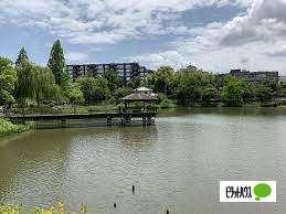 隼人池公園：924m