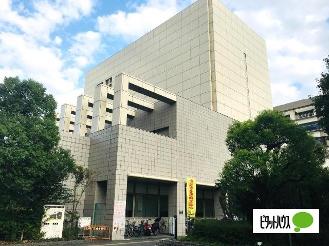 名古屋市熱田図書館：552m