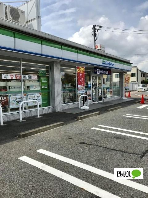 ファミリーマート天白元八事店：280m