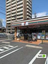 セブンイレブン名古屋陶生町店：387m
