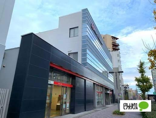 三菱UFJ銀行覚王山支店：200m