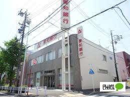 あいち銀行道徳支店：215m