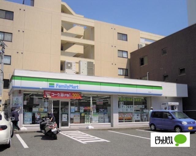 ファミリーマート駈上店：425m