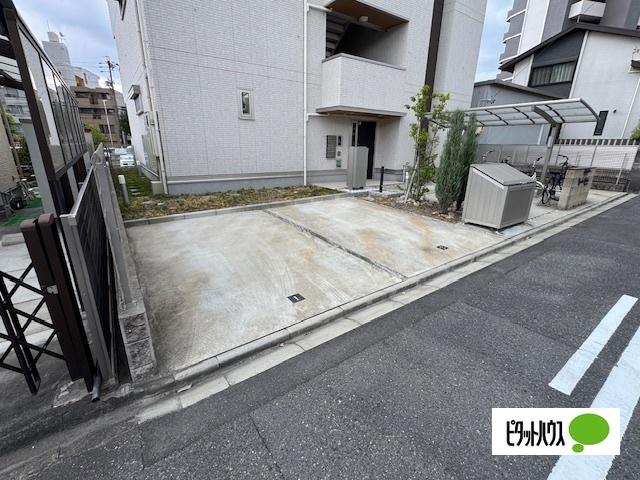 エクセレント弥富（302） 駐車場