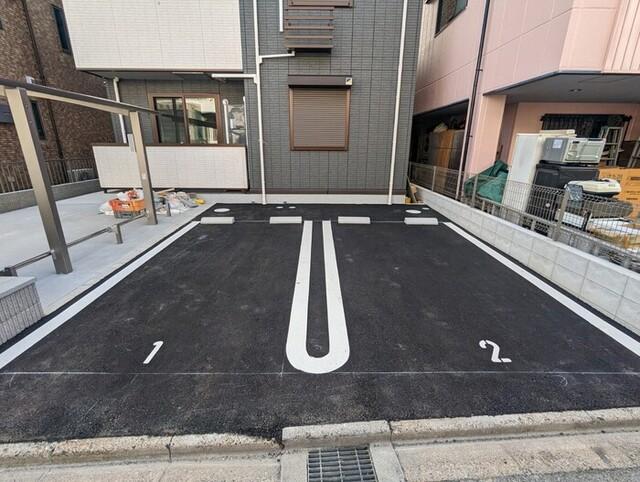 グラン弥富通（201） 駐車場