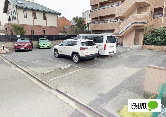 名古屋市昭和区広見町マンション 駐車場