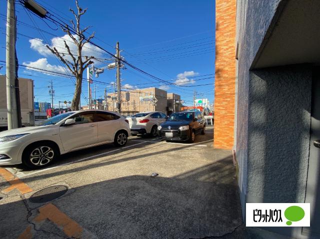 ユニーブル笠寺（501） 駐車場