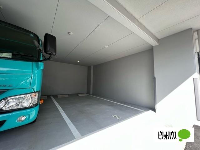 パルティール神宮南（1102） 駐車場