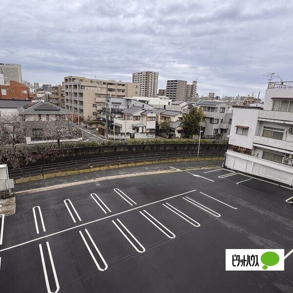 リバーサイドテラス石川橋（A-6+A-7） 駐車場