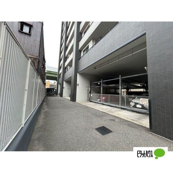 BELISTA御器所（1103） 駐車場