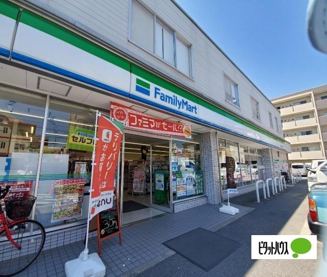 ファミリーマート名古屋塩付通店：135m