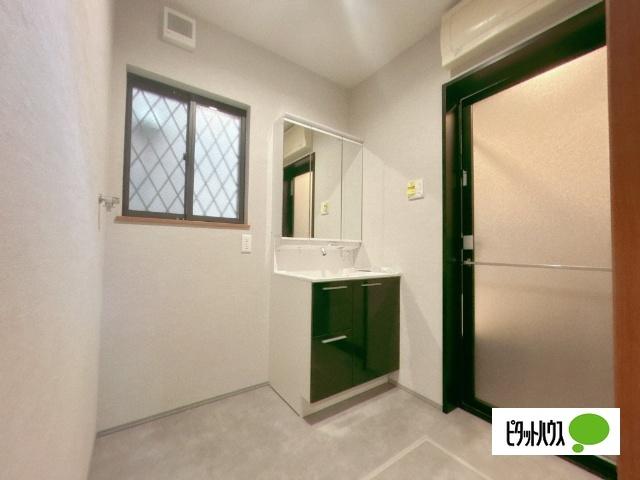 千種区春岡戸建 洗面