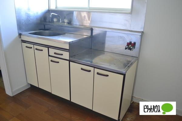 カサデムーンパートⅠ・Ⅱ（107） キッチン
