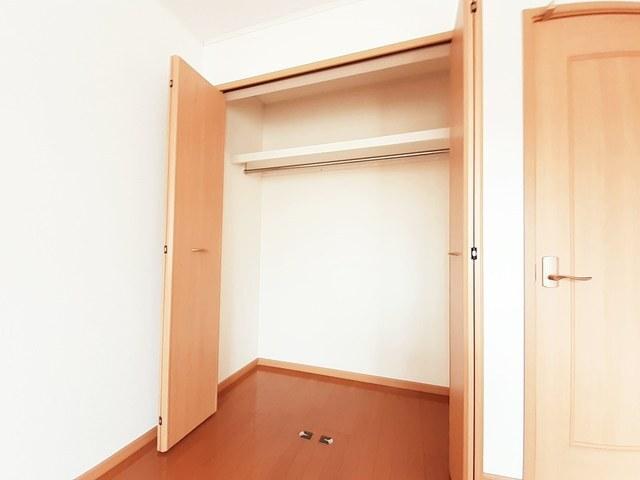 ヴェルタウンＤ（101） 収納