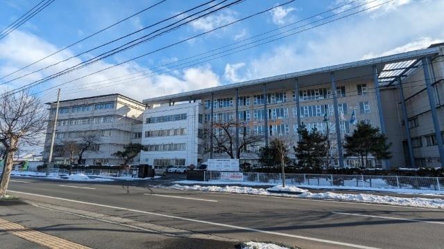 岩手県立一関第二高校：2081m