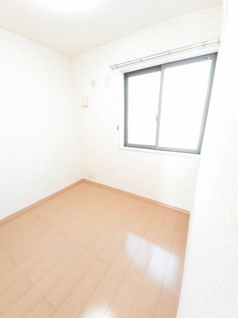 プレシュー　川南（101） 室内