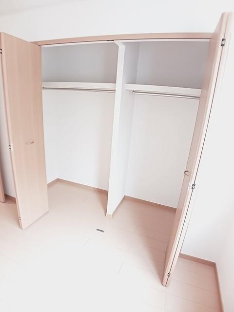 メゾン田園サ−ティＳＳ（102） 収納
