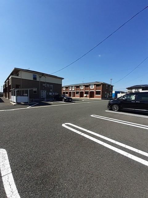 ホープヒルズＢ（103） 駐車場