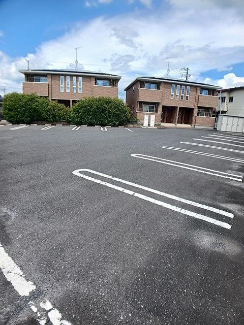 サン　ドリーム　Ｂ（102） 駐車場