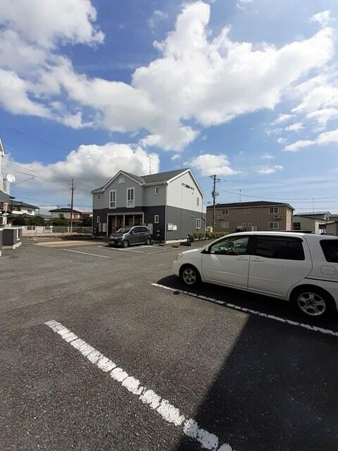 メゾン田園サーティⅠ（101） 駐車場