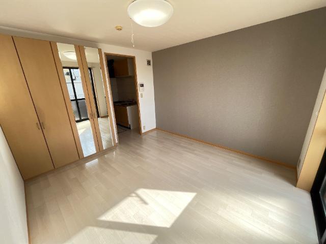 ラ・ジュルネ 部屋画像