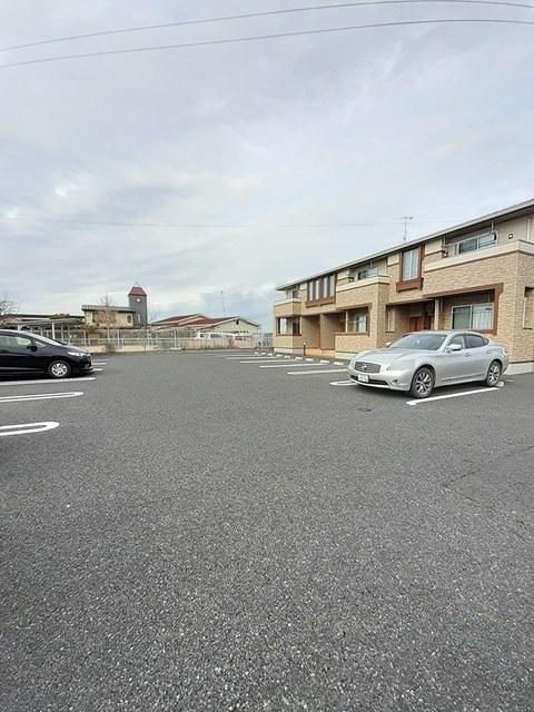 シンパティーア　カーサ（101） 駐車場